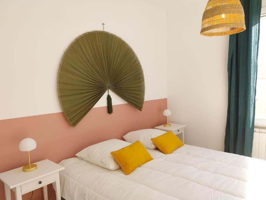 Charmant Appartement 3 Chambres Et Terrasse Eyragues Εξωτερικό φωτογραφία