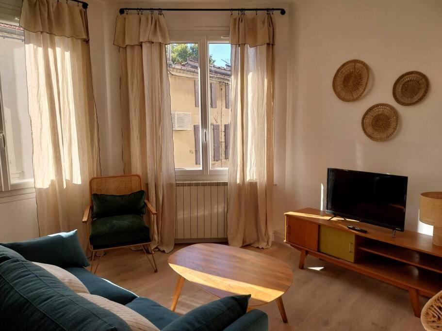Charmant Appartement 3 Chambres Et Terrasse Eyragues Εξωτερικό φωτογραφία