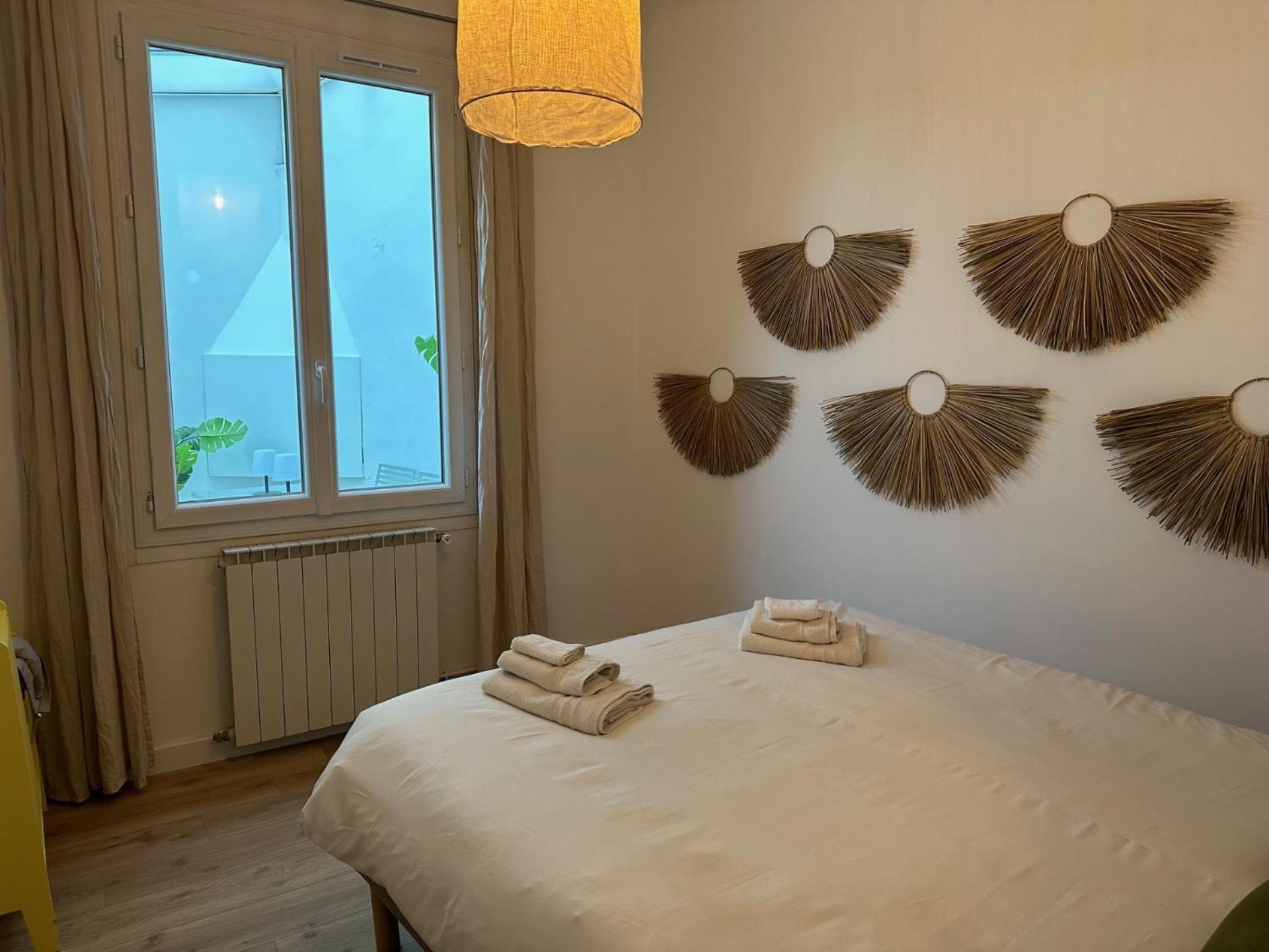 Charmant Appartement 3 Chambres Et Terrasse Eyragues Εξωτερικό φωτογραφία