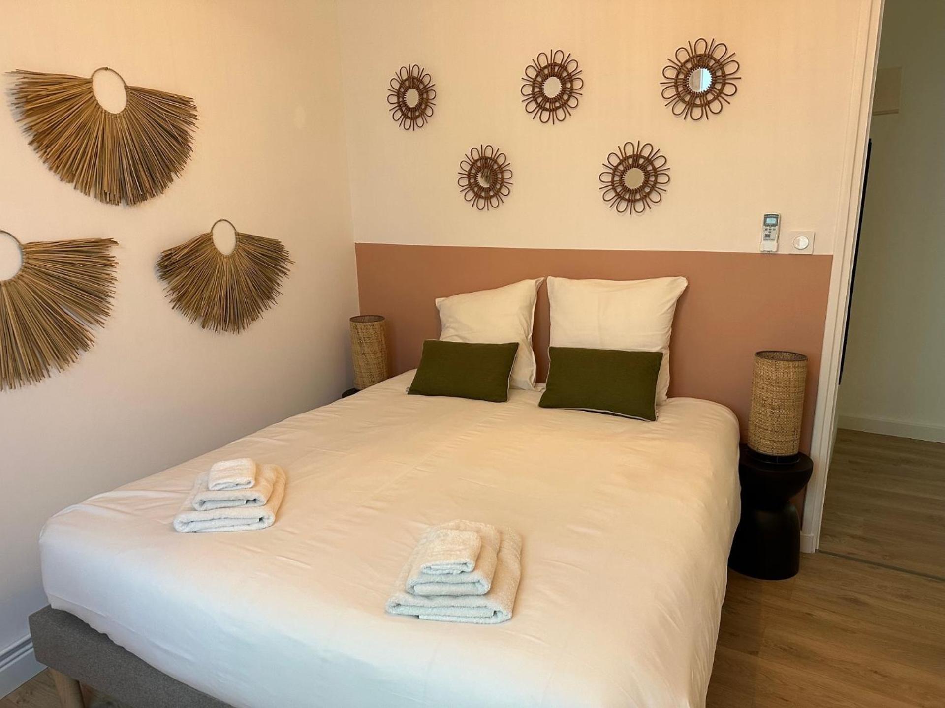 Charmant Appartement 3 Chambres Et Terrasse Eyragues Εξωτερικό φωτογραφία